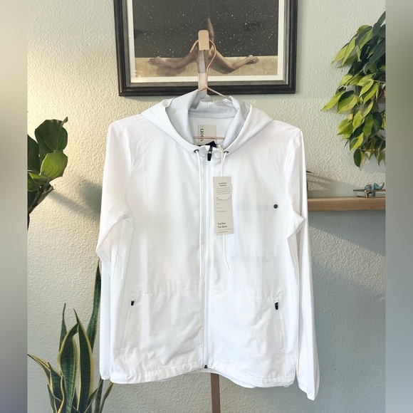 Vuori | Womens Outdoor Trainer Shell - Picture 5 of 12